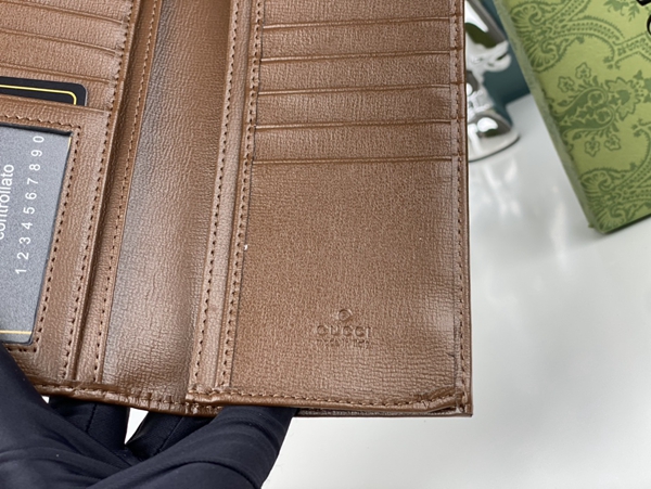 グッチ財布コピー角部分ディテール